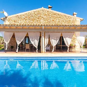 https://bio-finca-can-paretjal.balearic-islands.net